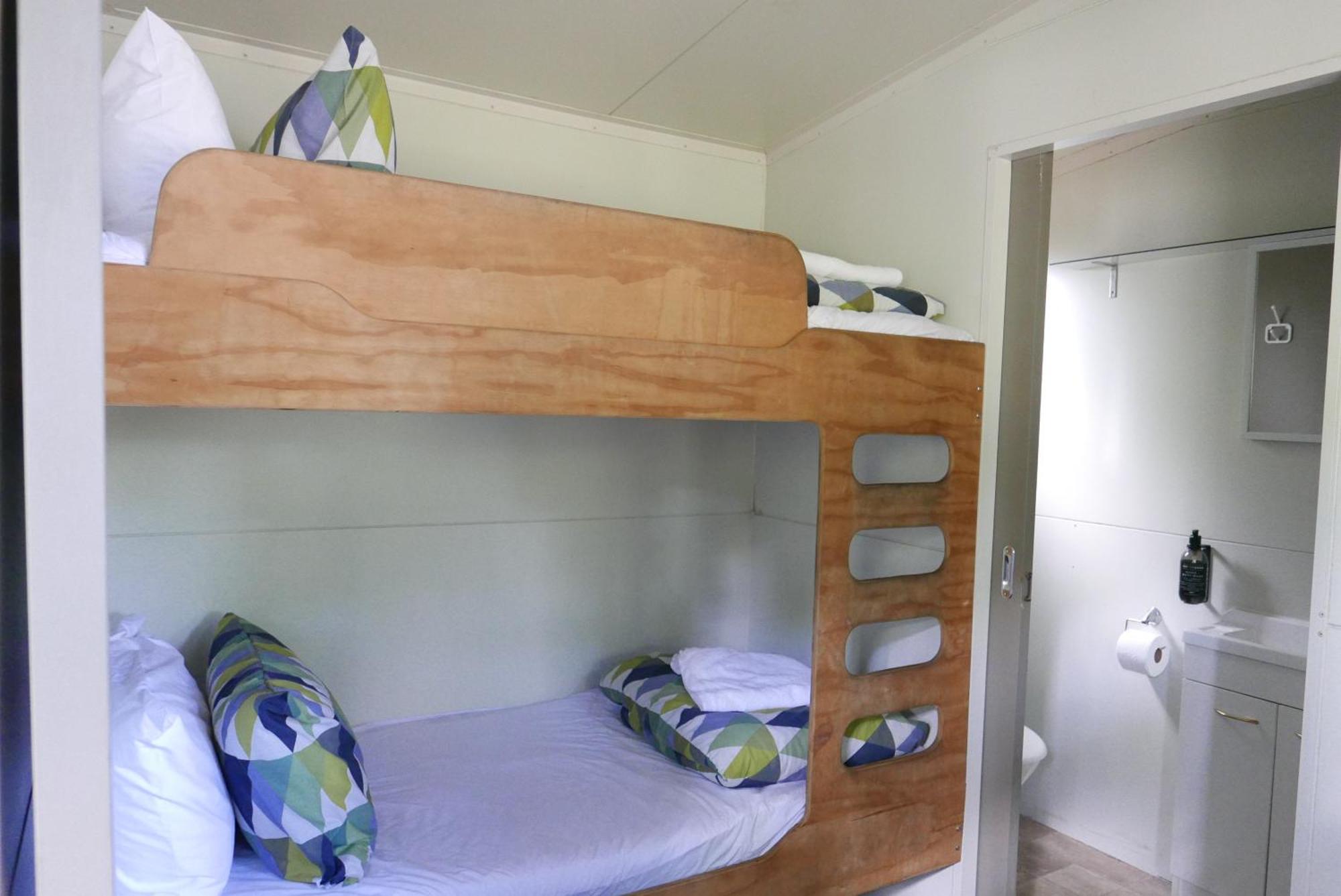 Ahipara Holiday Park الغرفة الصورة